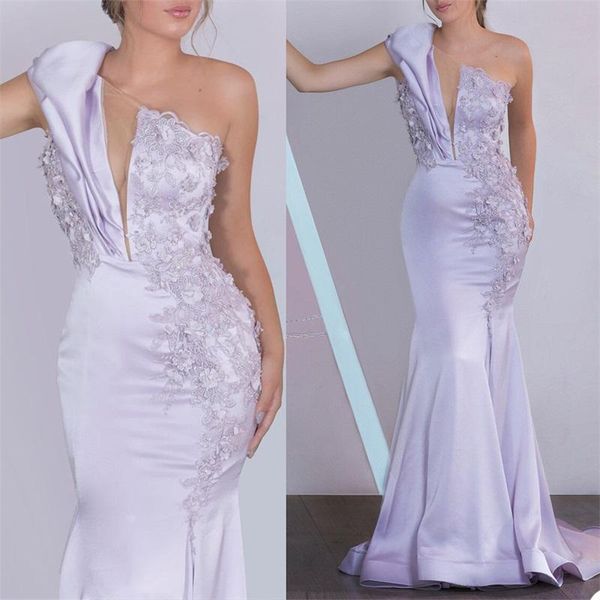 mermaid prom dresses one shoulder appliqued lace evening dresses satin dubai arabic sweep train custom made formal pageant gown, Black;red
mermaid prom dresses one shoulder appliqued lace evening dresses satin dubai arabic sweep train custom made formal pageant gown, Black;red