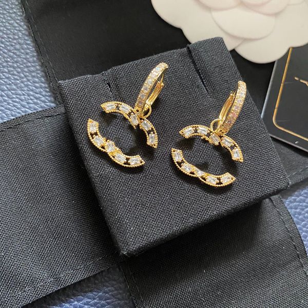 stud promotion price women's designer earrings letter brand diamond earring 925 silver needle luxury jewelry, Golden;silver
stud promotion price women's designer earrings letter brand diamond earring 925 silver needle luxury jewelry, Golden;silver