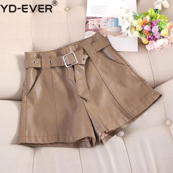 women's shorts autumn and winter leather female korean version of high waist wide leg loose a word pu soft, White;black
women's shorts autumn and winter leather female korean version of high waist wide leg loose a word pu soft, White;black