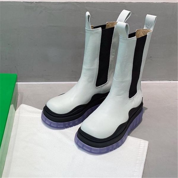 2021 fashion multicolor sole martin boots leather comfortable short boots thick bottom wearable women's boots, Black
2021 fashion multicolor sole martin boots leather comfortable short boots thick bottom wearable women's boots, Black