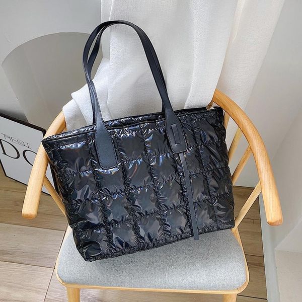 2021 new winter women handbags ladies warm tote bag fashion space cotton material large package down bag casual space packets
2021 new winter women handbags ladies warm tote bag fashion space cotton material large package down bag casual space packets
