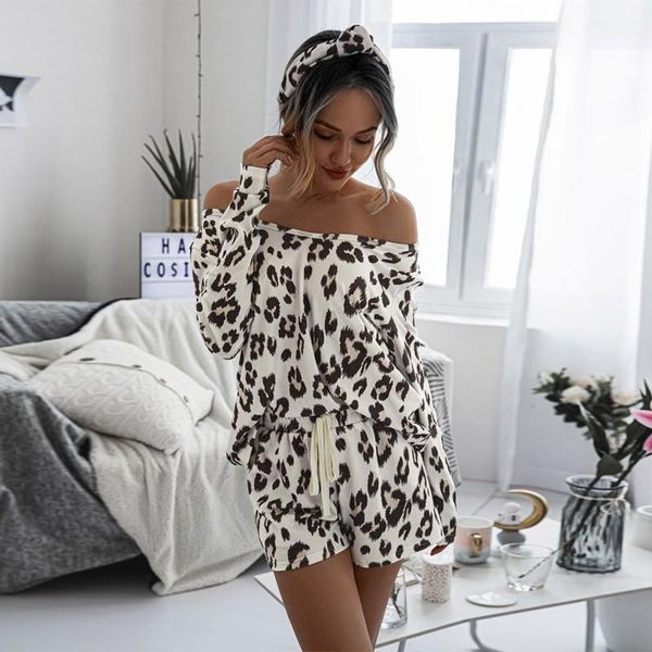 fashion summer women 2 pcs suits trendy prints long sleeves set home wear round neck and shorts suits1, White
fashion summer women 2 pcs suits trendy prints long sleeves set home wear round neck and shorts suits1, White