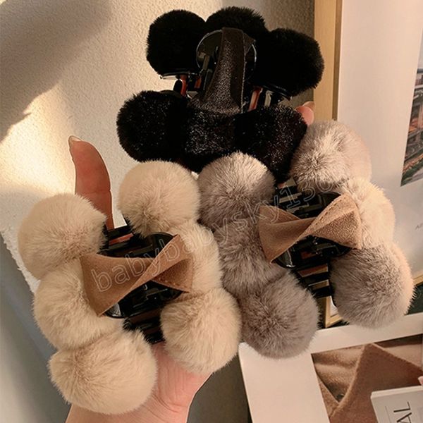exquisite plush hair clip for ladies korean version warm furry catch clips hair accessories simple cute faux fur hairpins, Slivery;white
exquisite plush hair clip for ladies korean version warm furry catch clips hair accessories simple cute faux fur hairpins, Slivery;white