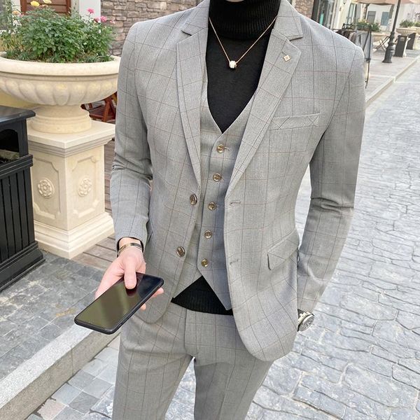 3pcs men plaid suit fashion 2021 new formal wear suit men tuxedo slim fit mens wedding suits dress plus size jacket+pant+vest, White;black
3pcs men plaid suit fashion 2021 new formal wear suit men tuxedo slim fit mens wedding suits dress plus size jacket+pant+vest, White;black