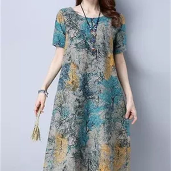 2021 new summer robe vintage floral dress plus size women's clothes long wxf90 an5e, Black;gray
2021 new summer robe vintage floral dress plus size women's clothes long wxf90 an5e, Black;gray