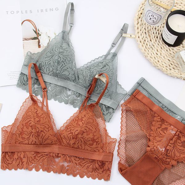 full lace wireless cotton cup comfortable ladies underwear sets soft-cup triangle bralette and transparent panties bra lingerie y200708, Red;black
full lace wireless cotton cup comfortable ladies underwear sets soft-cup triangle bralette and transparent panties bra lingerie y200708, Red;black