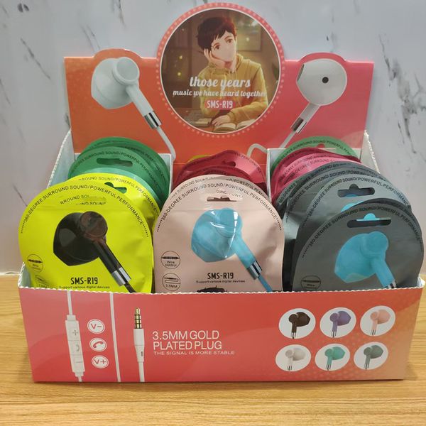 wired mobile earphones r19 with strong bass suitable for smartphone online chatting call wired in color bag with diaplay box
wired mobile earphones r19 with strong bass suitable for smartphone online chatting call wired in color bag with diaplay box