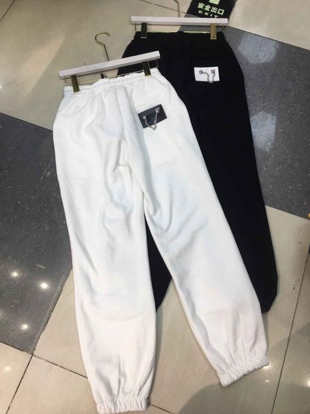 21aw new women stylist pants sport style fashion female simple pants elastic waist casual trousers black and white 2-color size -xl, Black;white
21aw new women stylist pants sport style fashion female simple pants elastic waist casual trousers black and white 2-color size -xl, Black;white