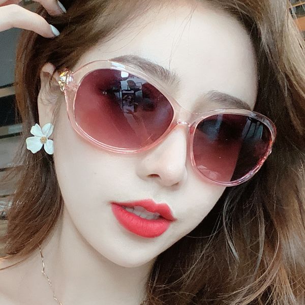 personalized versatile women sunglasses fashionable popular sun glasses holiday glasses large frame sunglasses uv-proof glasses, White;black
personalized versatile women sunglasses fashionable popular sun glasses holiday glasses large frame sunglasses uv-proof glasses, White;black
