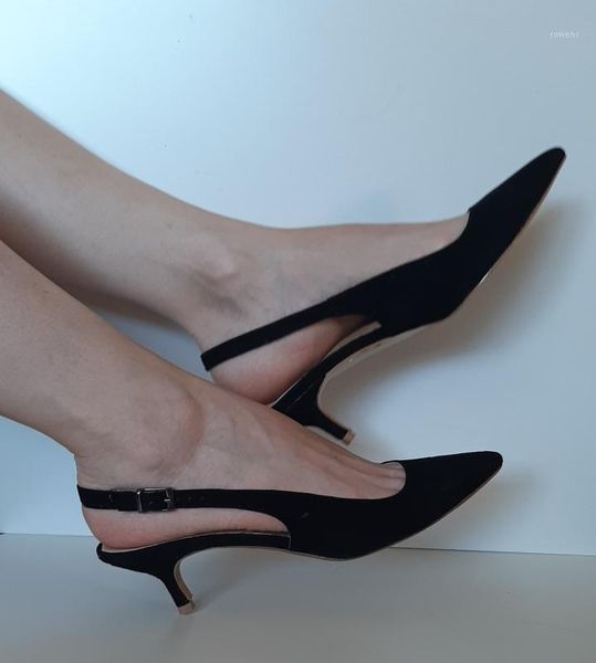 suede black, short heeled shoes, pointed toe, finger decollete, handmade, 1st class quality, women shoes1
suede black, short heeled shoes, pointed toe, finger decollete, handmade, 1st class quality, women shoes1
