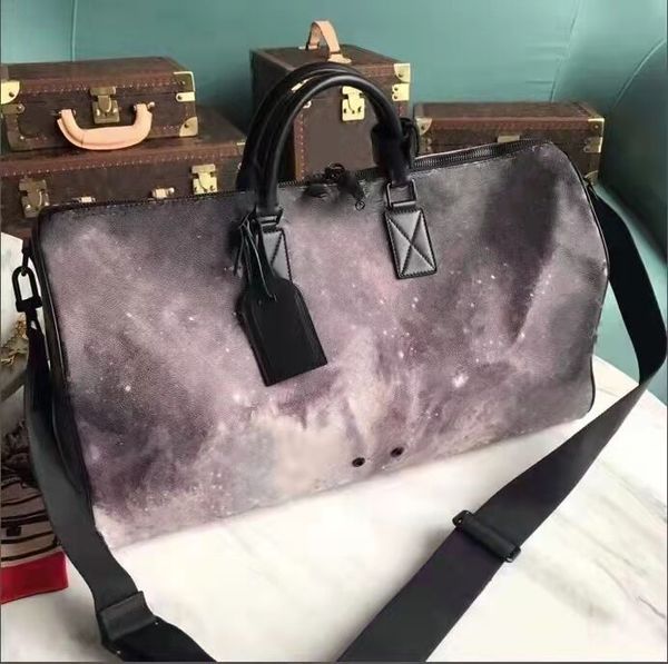 2021 duffle bag classic 45 50 55 travel luggage for men real leather women crossbody totes shoulder bags mens womens handbags 5 colors aaaaa
2021 duffle bag classic 45 50 55 travel luggage for men real leather women crossbody totes shoulder bags mens womens handbags 5 colors aaaaa