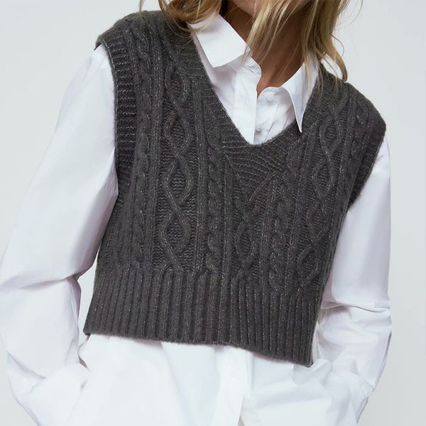 2021 new spring autumn women fashion with ribbed trims cable knitted vest sweater vintage v neck sleeveless female waistcoat chic w94c, Black;white
2021 new spring autumn women fashion with ribbed trims cable knitted vest sweater vintage v neck sleeveless female waistcoat chic w94c, Black;white