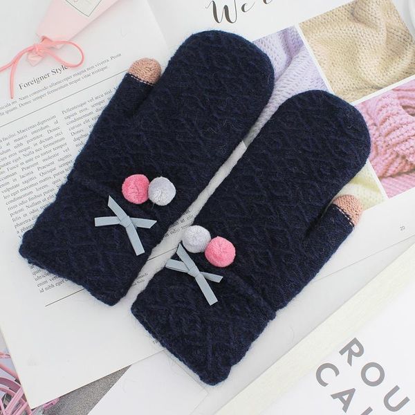 five fingers gloves female winter korean version of solid color all women touch screen girls mittens, Blue;gray
five fingers gloves female winter korean version of solid color all women touch screen girls mittens, Blue;gray