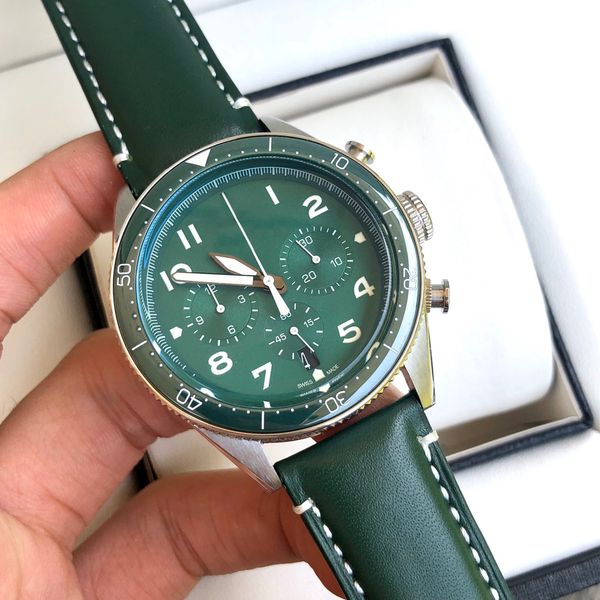 men's quartz watches movement leather strap 43mm chronograph watches, Slivery;brown
men's quartz watches movement leather strap 43mm chronograph watches, Slivery;brown