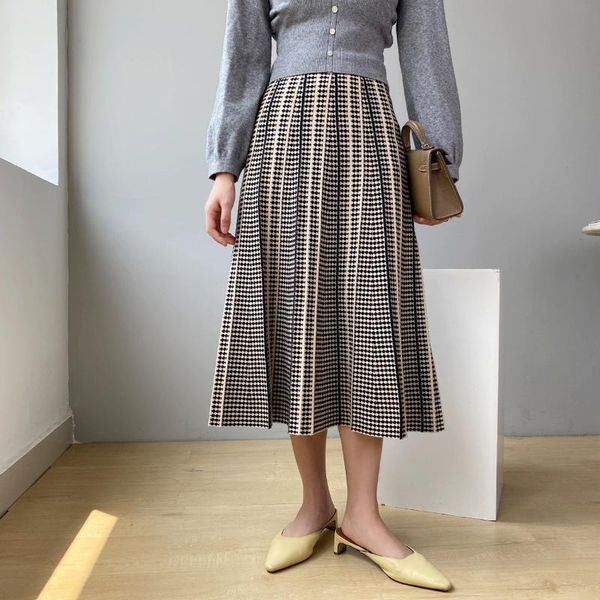 skirts 2021 winter slim women high waist a-line womens fashion kint femme street casual stripe skirt outwear, Black
skirts 2021 winter slim women high waist a-line womens fashion kint femme street casual stripe skirt outwear, Black