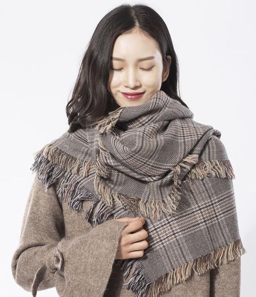 scarves 100% wool shwl 2021 luxury cashmere shawls women winter warm plaid blankets tassel travel scarf gift, Blue;gray
scarves 100% wool shwl 2021 luxury cashmere shawls women winter warm plaid blankets tassel travel scarf gift, Blue;gray