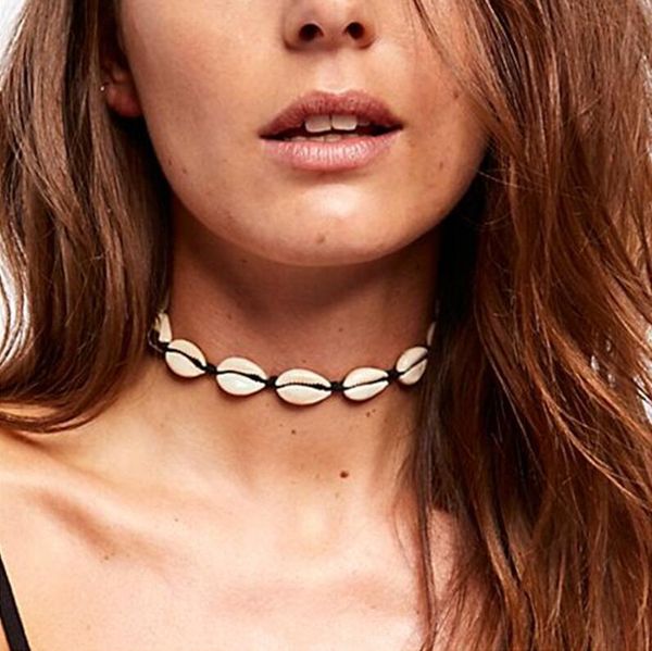 fashion black white red rope chain natural seashell choker necklace collar necklace shell choker necklaces for summer beach gifts, Silver 
fashion black white red rope chain natural seashell choker necklace collar necklace shell choker necklaces for summer beach gifts, Silver