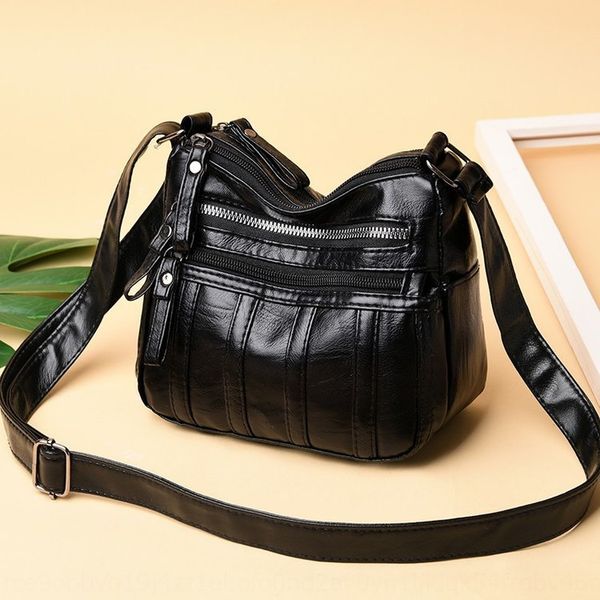 middle-aged women's 2020 new large capacity messenger washed leather soft leather for middle-aged mothers bagshoulder bag shoulder bag
middle-aged women's 2020 new large capacity messenger washed leather soft leather for middle-aged mothers bagshoulder bag shoulder bag
