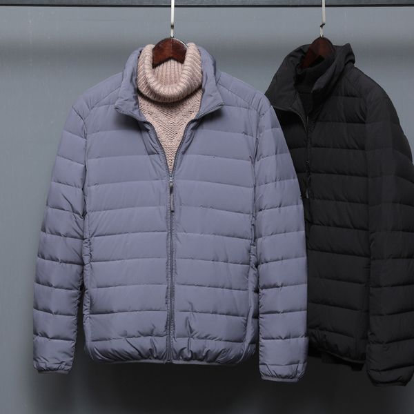 new lightweight down short hooded collar thin seamless one autumn and winter men's large light jacket, Black;brown
new lightweight down short hooded collar thin seamless one autumn and winter men's large light jacket, Black;brown