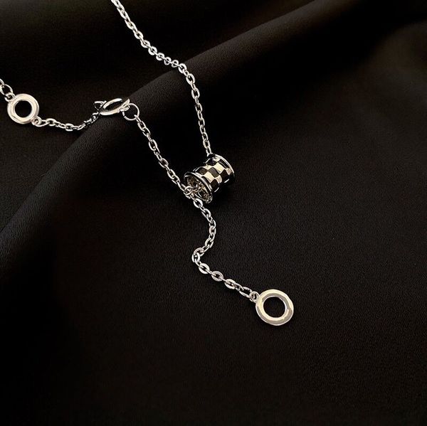 trendy designer black and white grid necklace men's women's pendants high-quality jewelry gifts for mothers, couples, girlfriends, Silver
trendy designer black and white grid necklace men's women's pendants high-quality jewelry gifts for mothers, couples, girlfriends, Silver