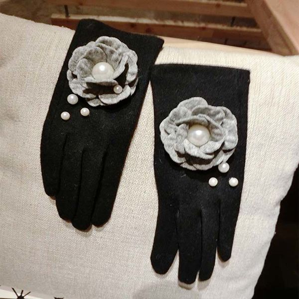fashion winter gray camellia pearl gloves women solid black cashmere touch screen gloves mittens finger thickening warm outdoor, Blue;gray
fashion winter gray camellia pearl gloves women solid black cashmere touch screen gloves mittens finger thickening warm outdoor, Blue;gray