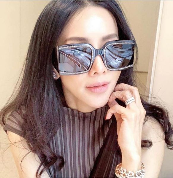 sunglasses d rivet square modern glamour classic vintage diamond for women, White;black
sunglasses d rivet square modern glamour classic vintage diamond for women, White;black