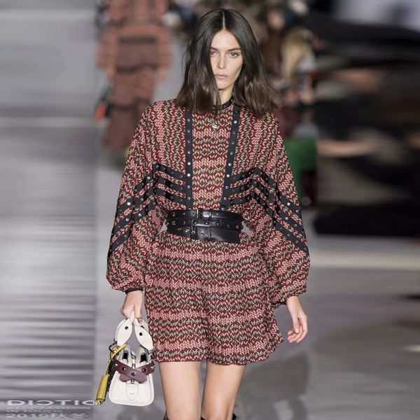 xf milan runway fashion 2021 new female spring around the neck sleeve long retro loose casual belt plied mini dress ooee, Black;gray
xf milan runway fashion 2021 new female spring around the neck sleeve long retro loose casual belt plied mini dress ooee, Black;gray
