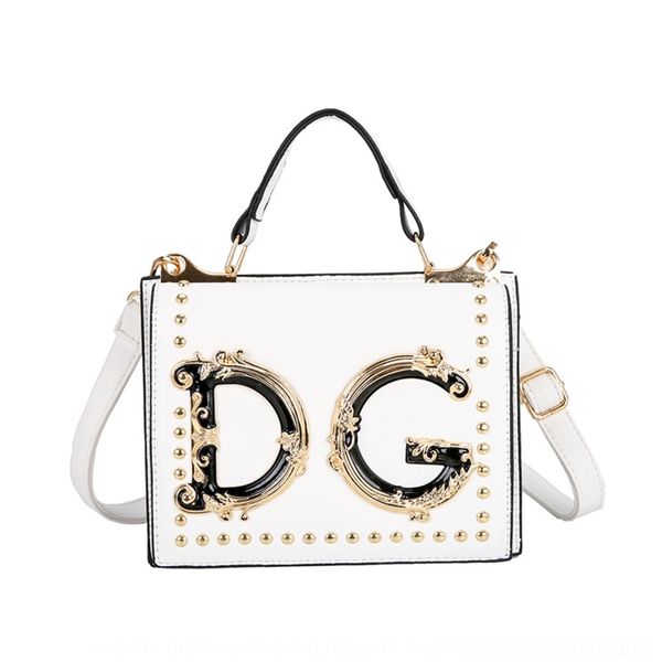 1ocad breadwomen pu for color double-sided bag multi bread and soft 2020 new korean version fashionable and versatile rivet stra
1ocad breadwomen pu for color double-sided bag multi bread and soft 2020 new korean version fashionable and versatile rivet stra