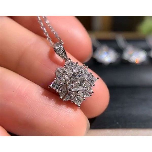 luxurys designers fashion dz096 special shaped simulation diamond women's innovative pendant white copper pendant, Silver
luxurys designers fashion dz096 special shaped simulation diamond women's innovative pendant white copper pendant, Silver