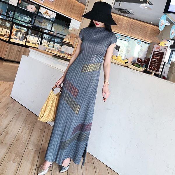 miyake pleated paint casual women dresses summer 2020 high collar yellow sleeveless long dress plus size vintage dress 5015, Black;gray
miyake pleated paint casual women dresses summer 2020 high collar yellow sleeveless long dress plus size vintage dress 5015, Black;gray