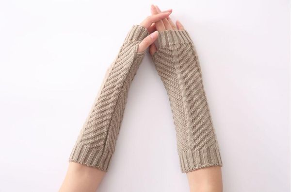 five fingers gloves autumn and winter fashion women' knitted wool fishbone warm half finger exposed sleeves, Blue;gray
five fingers gloves autumn and winter fashion women' knitted wool fishbone warm half finger exposed sleeves, Blue;gray