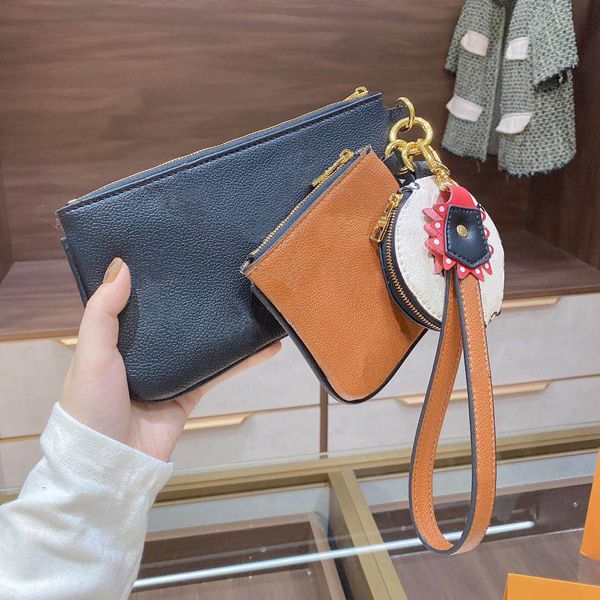 2020 selling autumn and winter new ladies wide shoulder strap camera bag shoulder small square bag hit color mini envelope shoulder bag
2020 selling autumn and winter new ladies wide shoulder strap camera bag shoulder small square bag hit color mini envelope shoulder bag