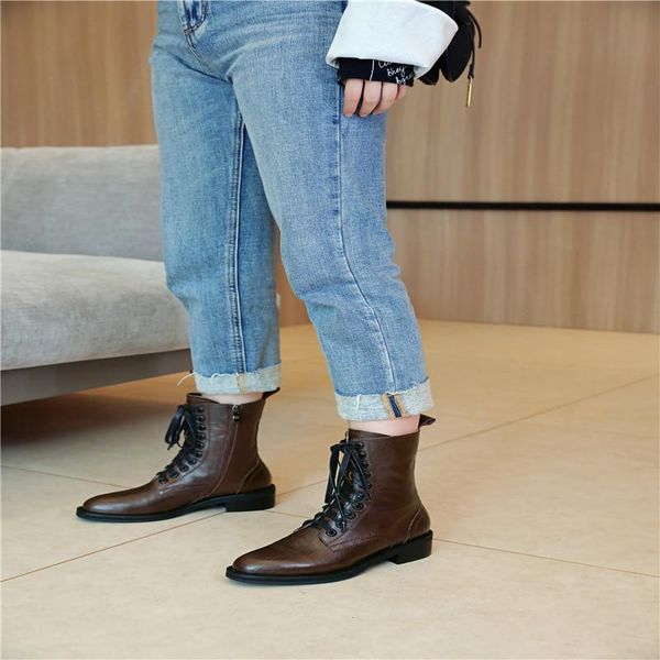 leather heel boots women small square toe black brown short boots women lace retro martin 2020 new
leather heel boots women small square toe black brown short boots women lace retro martin 2020 new