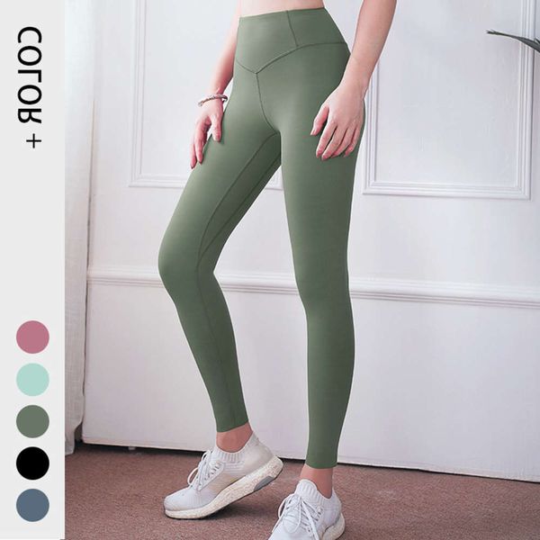 new sports women's fitness elastic matte yoga suit high waist hip lifting three dimensional capris, Black
new sports women's fitness elastic matte yoga suit high waist hip lifting three dimensional capris, Black