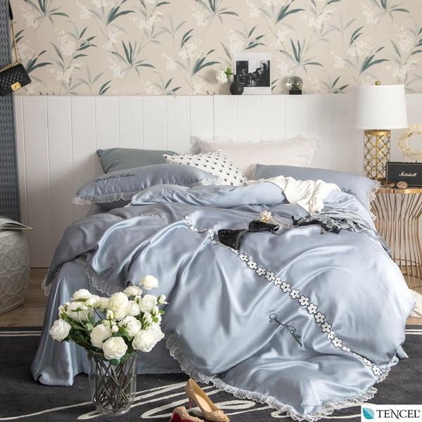 bedding sets 4pcs tencel luxury embroidery bed set double king size duvet cover pillowcase sheet
bedding sets 4pcs tencel luxury embroidery bed set double king size duvet cover pillowcase sheet