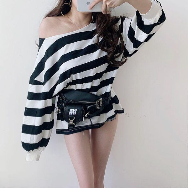 Europe Fashion Street Thin Stripe Color Patchwork Thin Strapless Casual Big Size Loose Sleeve Sweatshirt Girl Female QI2J, Black
Europe Fashion Street Thin Stripe Color Patchwork Thin Strapless Casual Big Size Loose Sleeve Sweatshirt Girl Female QI2J, Black
