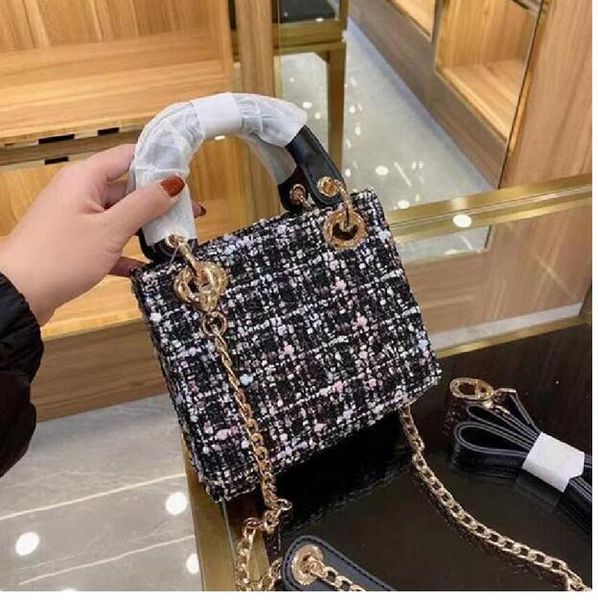 2021luxury designer princess lady vintage clutch handbags dot lattice lock rivet patent leather alligator women fashion diamond clutch
2021luxury designer princess lady vintage clutch handbags dot lattice lock rivet patent leather alligator women fashion diamond clutch