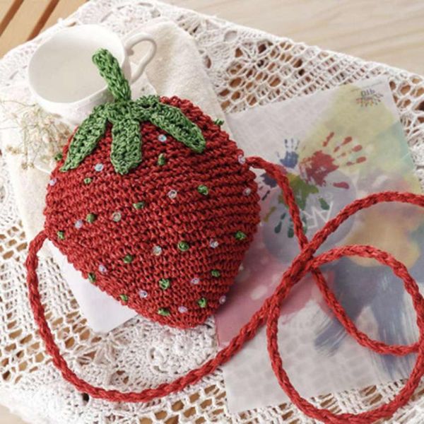 college wind strawberry messenger handmade woven bag shoulder cute kawaii straw bag summer holiday beach
college wind strawberry messenger handmade woven bag shoulder cute kawaii straw bag summer holiday beach