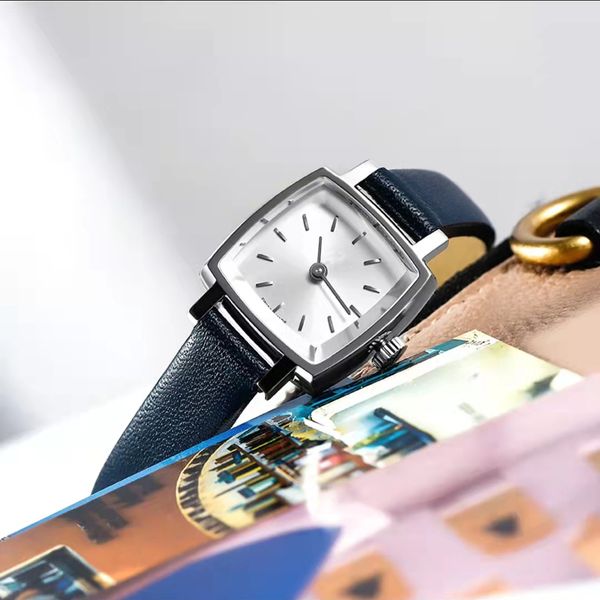 lovely watch female le ai seriesl square watch quartz belt fashion small dial, Slivery;golden
lovely watch female le ai seriesl square watch quartz belt fashion small dial, Slivery;golden