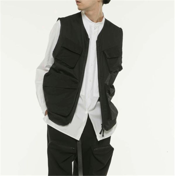 2021 S-6xl!! Male Summer Ragged New Pocket Hairstylist Jacket Air Conditioning Thin Room Off Vest STZ2, Black;white
2021 S-6xl!! Male Summer Ragged New Pocket Hairstylist Jacket Air Conditioning Thin Room Off Vest STZ2, Black;white