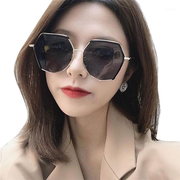 sunglasses polygon anti-uv retro reflective men metal frame oversized fashion women1, White;black
sunglasses polygon anti-uv retro reflective men metal frame oversized fashion women1, White;black