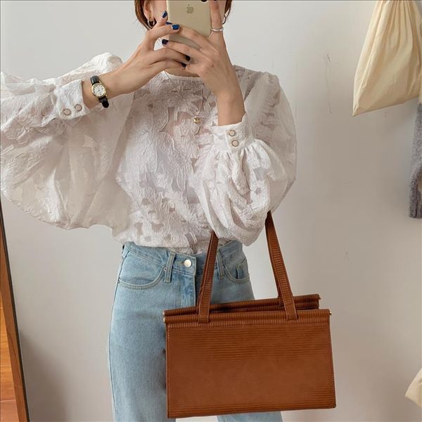 vintage long lantern sleeve white shirt women 2020 new autumn korean style streetwear lady loose sweet blouses femme
vintage long lantern sleeve white shirt women 2020 new autumn korean style streetwear lady loose sweet blouses femme