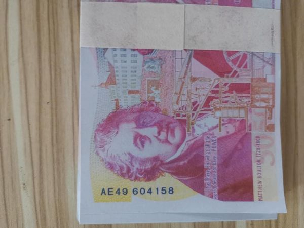 most euro dollar money pound movie prop special toys realistic game stage bar children's props swsjm
most euro dollar money pound movie prop special toys realistic game stage bar children's props swsjm