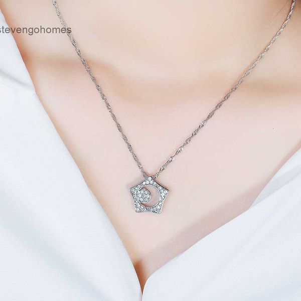 five pinduoduo department store pattern diamond men's full pointed star necklace contains night (silver) 2550
five pinduoduo department store pattern diamond men's full pointed star necklace contains night (silver) 2550