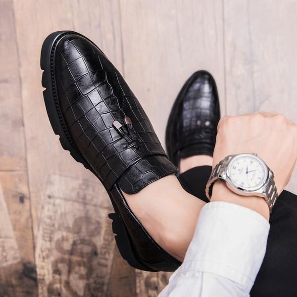 2020 new oxfords leather men shoes fashion trend casual flats slip on formal business wedding dress shoes moccasins, Black
2020 new oxfords leather men shoes fashion trend casual flats slip on formal business wedding dress shoes moccasins, Black