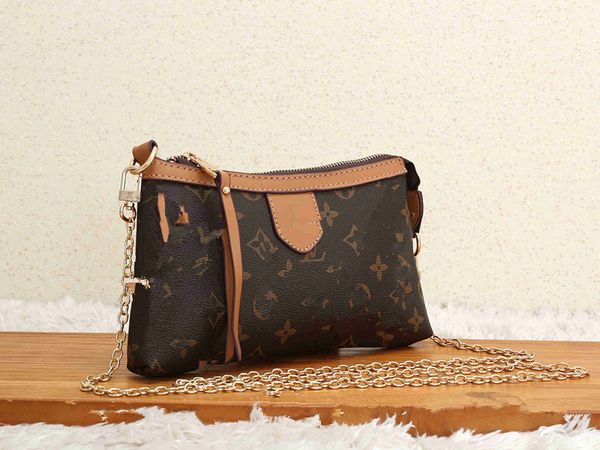 genuine leather luxury men women's backpack famous backpack lady backpacks travel bag women men, Blue;pink
genuine leather luxury men women's backpack famous backpack lady backpacks travel bag women men, Blue;pink