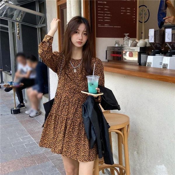 jxmyy autumn women's clothing 2020 new hong kong style retro waist slimming round neck pleated all-match floral dress #j72m, Black;gray
jxmyy autumn women's clothing 2020 new hong kong style retro waist slimming round neck pleated all-match floral dress #j72m, Black;gray