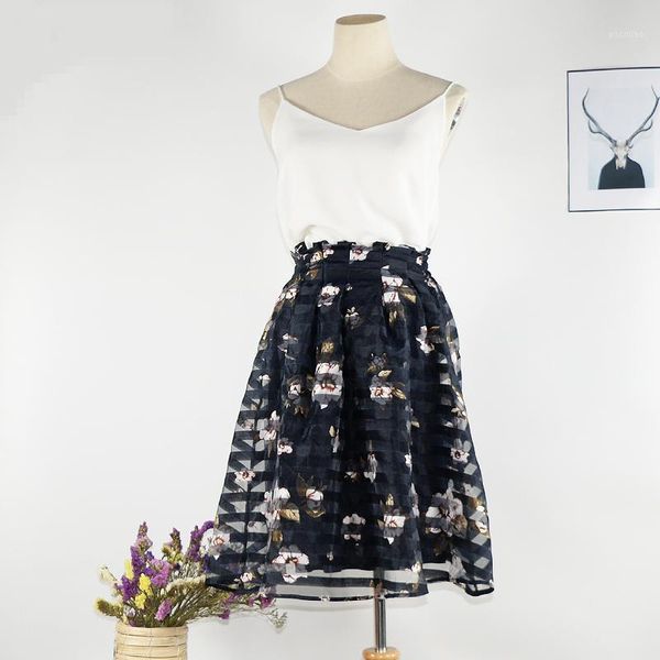 2020 new vintage floral print skirt women elastic waist tulle skirts sweet cute knee length pleated a line tutu skirt n1391, Black
2020 new vintage floral print skirt women elastic waist tulle skirts sweet cute knee length pleated a line tutu skirt n1391, Black
