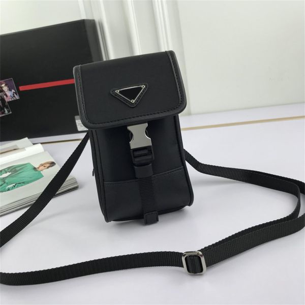 2021 new messenger bag made of high-quality leather, multifunctional bag, fashion trendy wallet mobile phone bag
2021 new messenger bag made of high-quality leather, multifunctional bag, fashion trendy wallet mobile phone bag