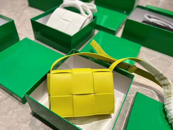 luxury designer the chain bag cassette mini intreccio leather belt bags fashion women mini cross-body handbag messenger z6bk#
luxury designer the chain bag cassette mini intreccio leather belt bags fashion women mini cross-body handbag messenger z6bk#